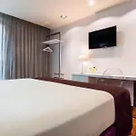 Ikonik Ramblas 4* برشلونة