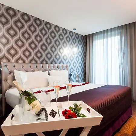 Ikonik Ramblas Hotel