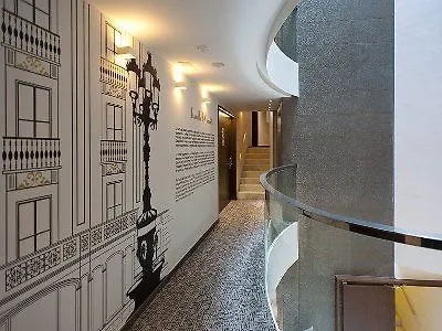 Ikonik Ramblas Hotell 4*
