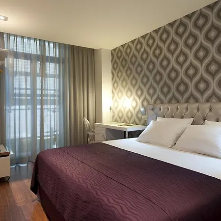 Ikonik Ramblas Hotell