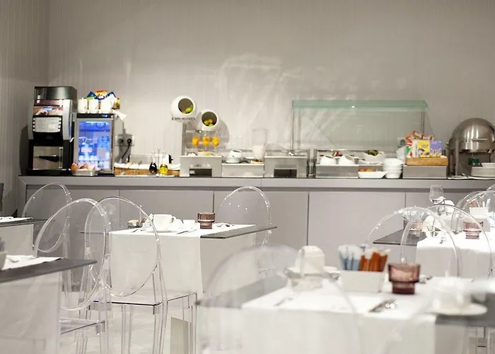 Ikonik Ramblas Hotel 4*